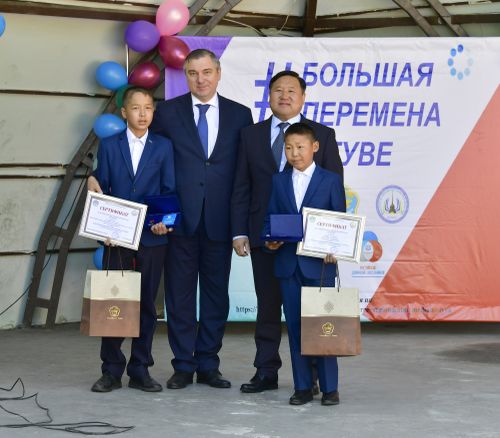 «ИЗИГ ЧҮРЕКТИГ" АЛЫШКЫЛАРНЫ ШАҢНАП-МАКТААН