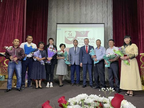 «Россияның хүндүлүг донору» атты 13 кижиге тывыскан