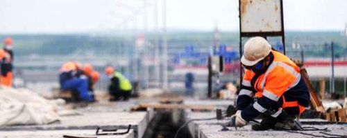 ҮШ КАЪТ ЧАА ЭМНЕЛГЕ БЕЛЕН