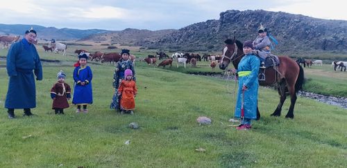 ААС-КЕЖИИ АЖЫ-ТӨЛҮНДЕ