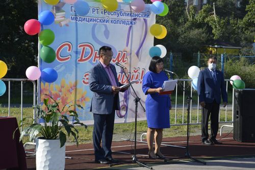 ЭМЧИ КОЛЛЕДЖИНЧЕ 280 СТУДЕНТ ӨӨРЕНИП КИРГЕ