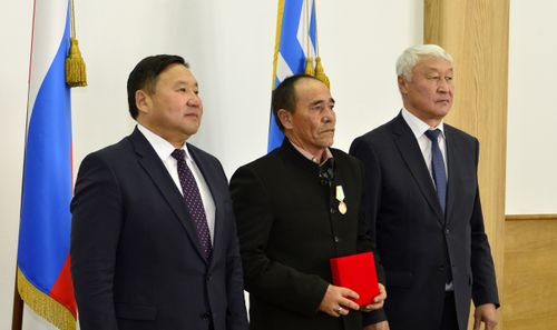 ӨГ-БҮЛЕГЕ АДА КИЖИНИҢ РОЛЮН КҮШТЕЛДИРЕР