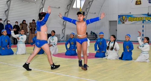 САМАГАЛДАЙ ШКОЛАЗЫНДА ЧАА СПОРТ ЗАЛ