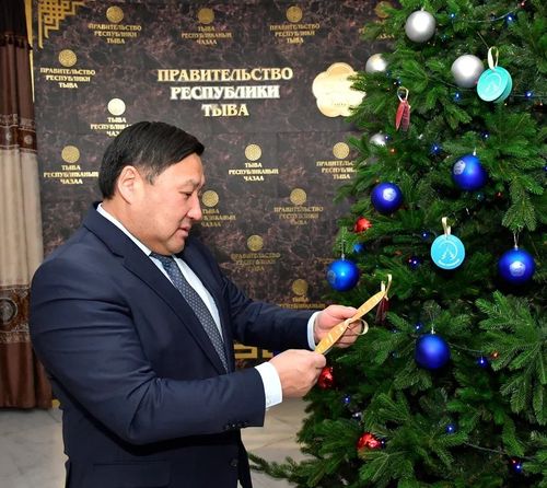 УРУГЛАРНЫҢ КҮЗЕЛДЕРИ БҮДҮП-ЛЕ ТУРЗУНАМ!