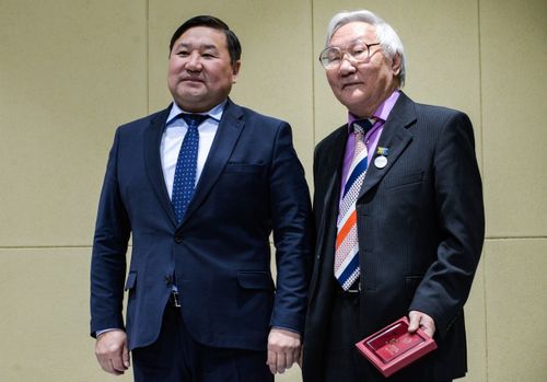 ПАРЛАЛГА АЛБАНЫ — ТӨӨГҮНҮҢ ИЗЕКЧИЛЕРИ