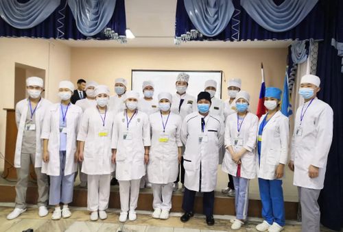 Чемпионатка эмчи сестралары болгаш студентилер киришкен