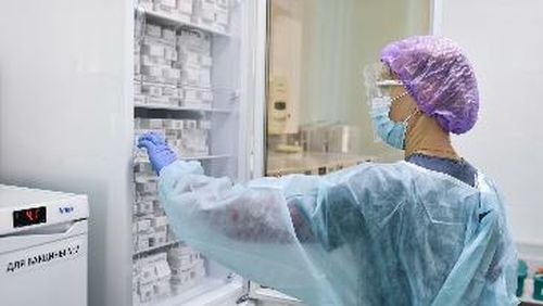 Тываның Баштыңы Владислав Ховалыг ковид аарыг улусту эмнээринге 43 млн рубльди тускайлаан