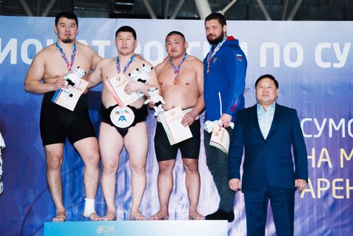 РОССИЯ ЧЕМПИОНАДЫНЫҢ ТҮҢНЕЛДЕРИ