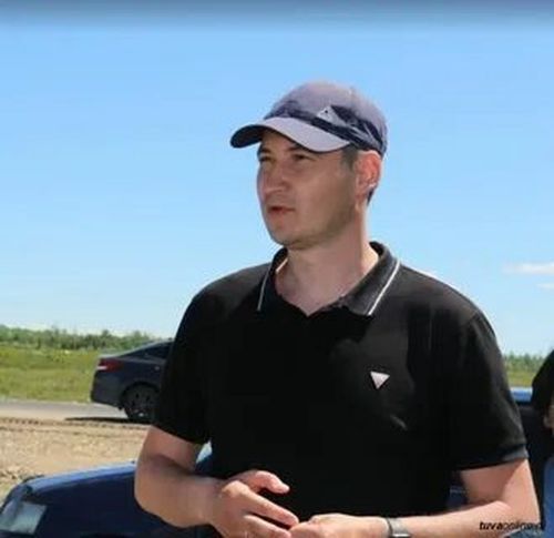 Хүлээлгеңер күүсеткеш, бүдүн-бүрүн дүрген чанып келиңер!