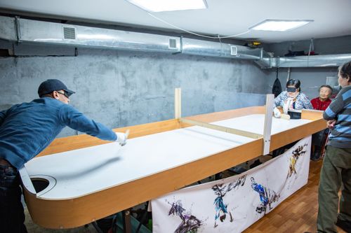 Караа көрбес улус стол теннизинге ойнаар аргалыг болган