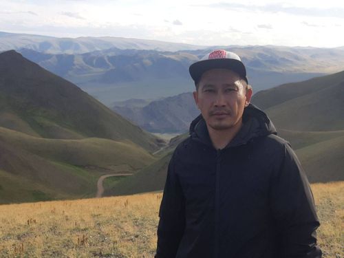 Шын медээлер салдынып турар бүзүрелдиг үндезин дөстерни хайгаарап көөр болза эки