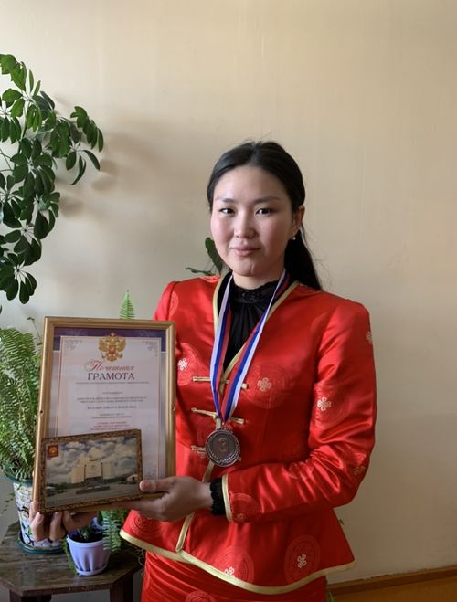 Бурунгаар үзел-бодалдыг аныяк башкы