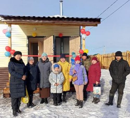 Өскүстерге чаа бажыңнарының дүлгүүрлерин тывыскан