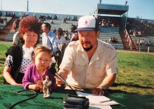 Тываныӊ төлептиг оглунуӊ чырык адын «Хүреш» стадиону эдилээр