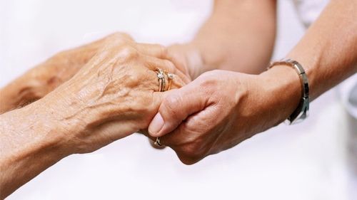 Тываның Баштыңы социал ажылдакчыларга байыр чедирген