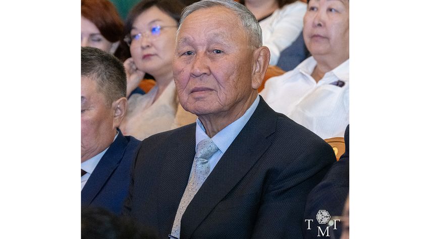 Тываның Баштыңының албан-дужаалын хүлээнген байырлыг ёзулал соонда бодалдар