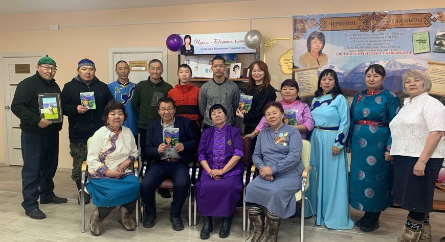 Чогаалчы кадыннар-биле ужуражылга