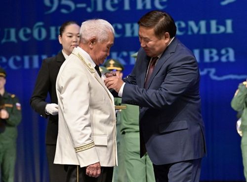 Тываның шүүгү системазы 95 чыл оюн демдеглээн