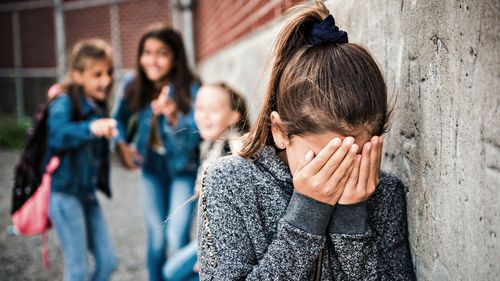 Ада-иениң кичээнгейи чугула