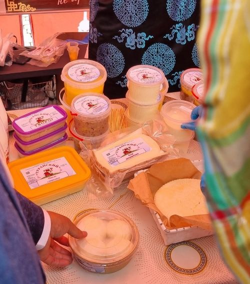 Тыва моцарелланы бисте кымнар бүдүрүп турарыл?