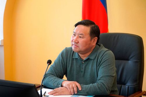 Аът чарыжынга чүгле 18 хардан өрү назылыг оолдар киржир