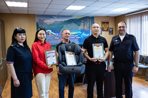 Назы четпээн "чолаачылар" айтырыы