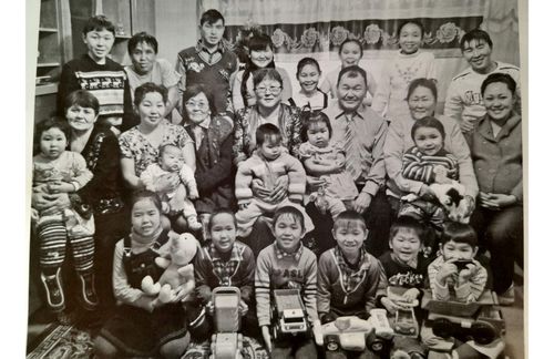 Ажы-төл – чуртталганың чечектери