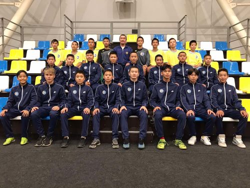 БУТ БӨМБҮҮ. РОССИЯ МУРНАЙ БЕРГЕН